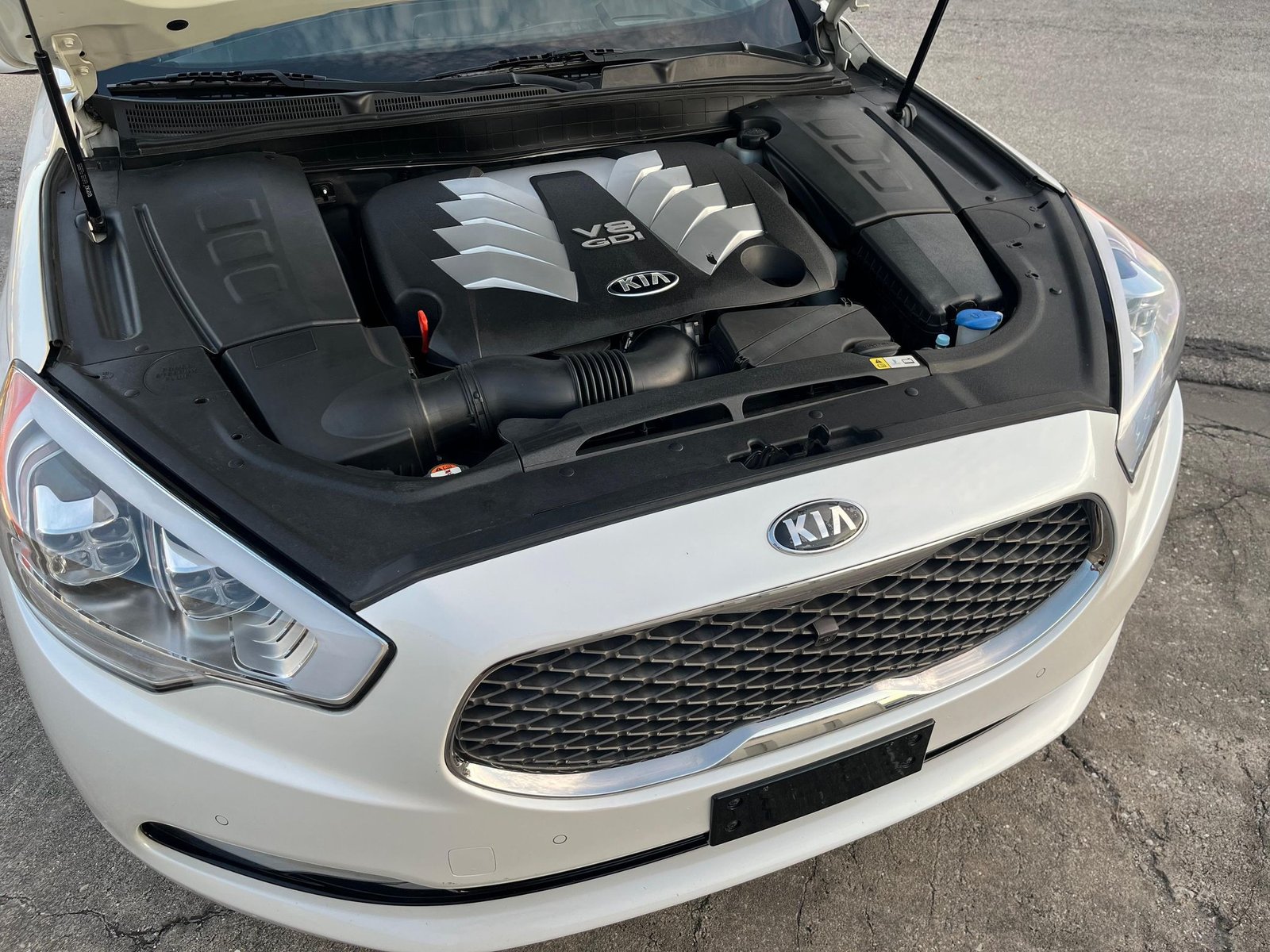 
								Kia K900 Luxury full									