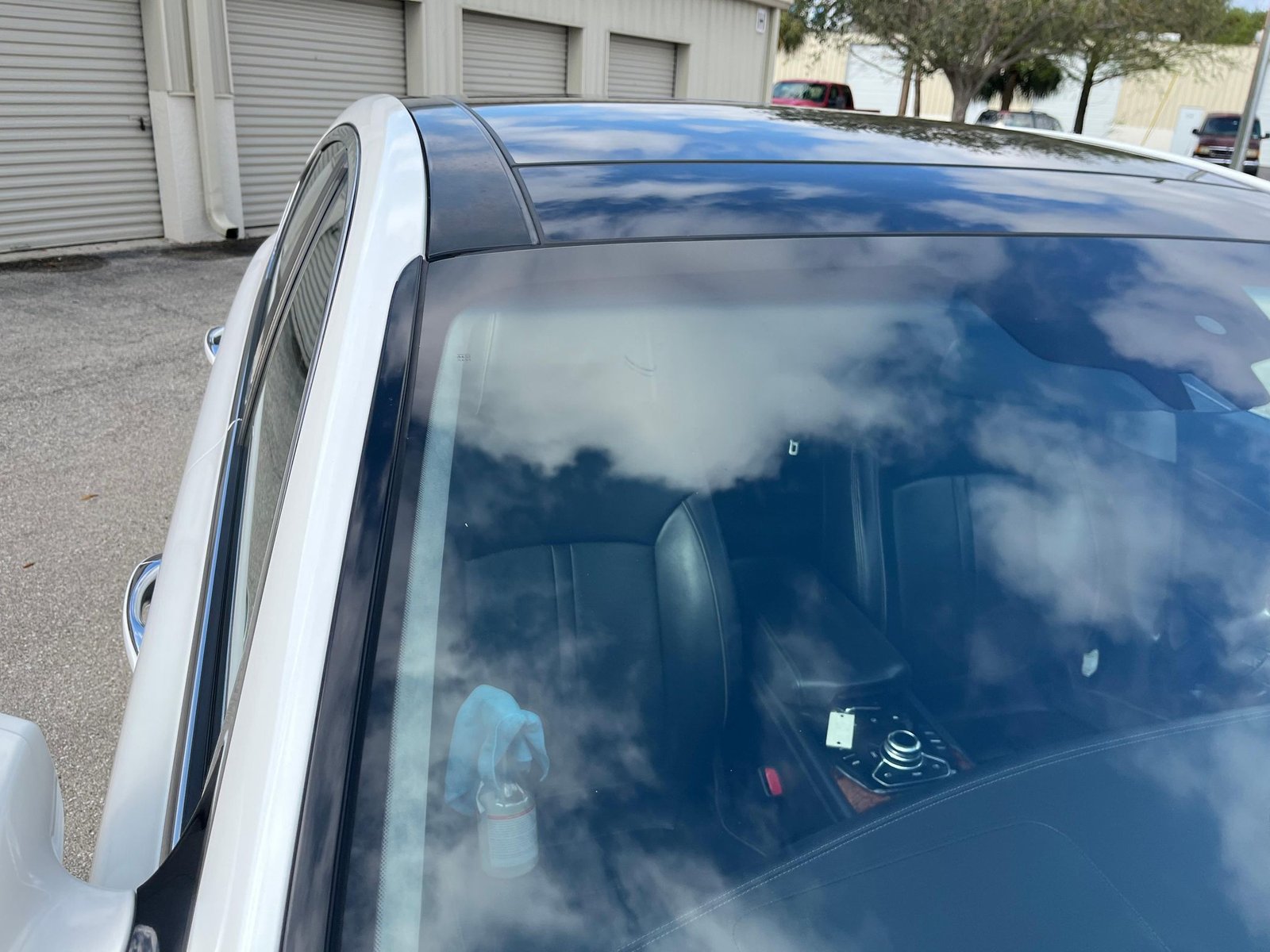 
								Kia K900 Luxury full									