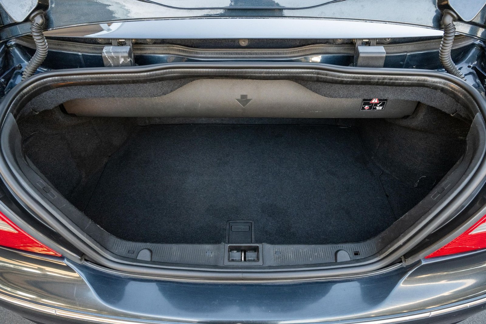 
								Mercedes-Benz CLK55 AMG Cabriolet full									