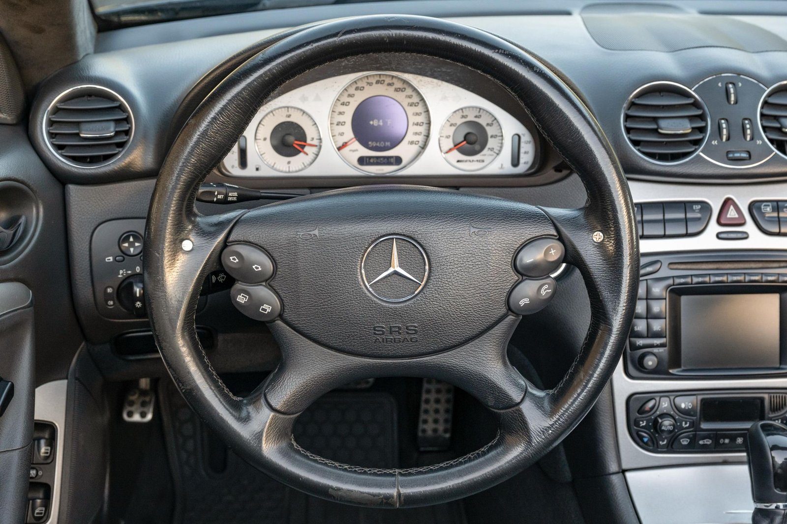 
								Mercedes-Benz CLK55 AMG Cabriolet full									