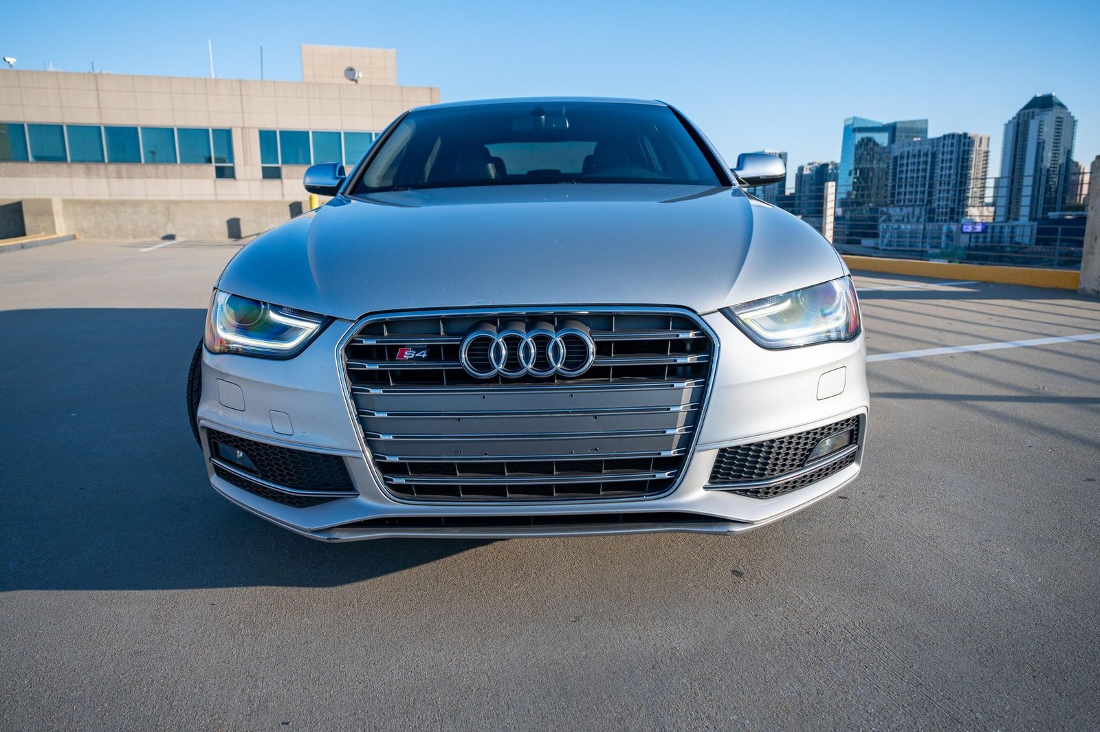 
								Audi S4 Premium Plus full									