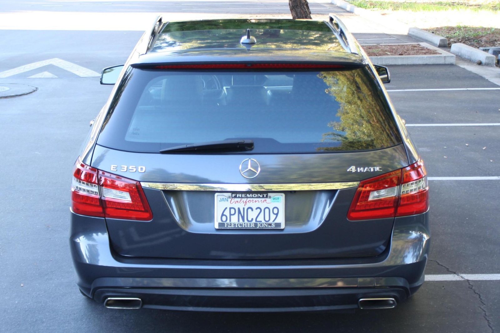 
								Mercedes-Benz E350 4Matic Wagon full									
