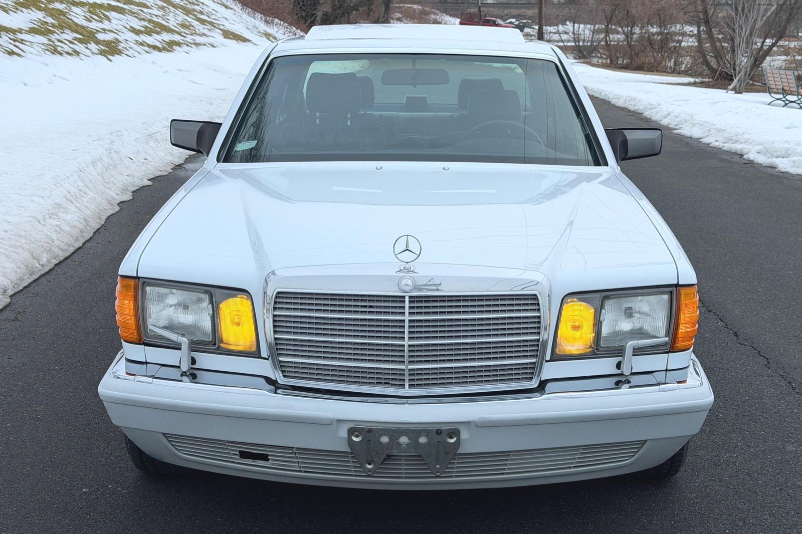 
								Mercedes-Benz 420SEL full									