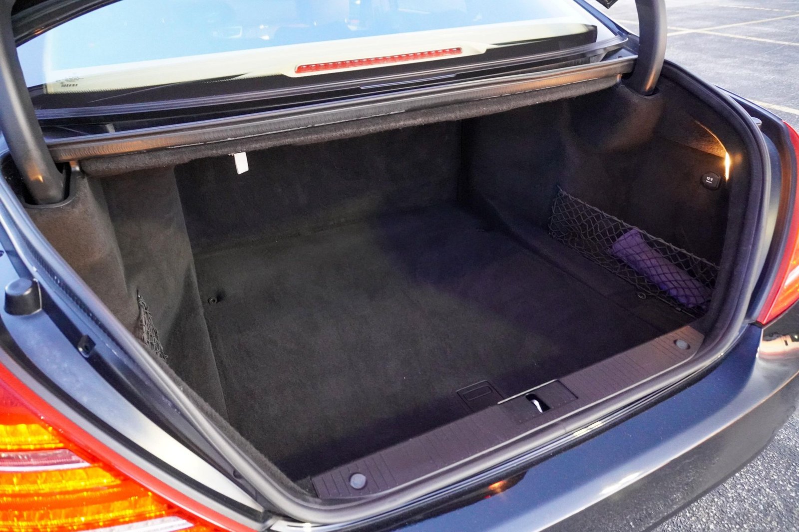 
								Mercedes-Benz S550 4Matic full									