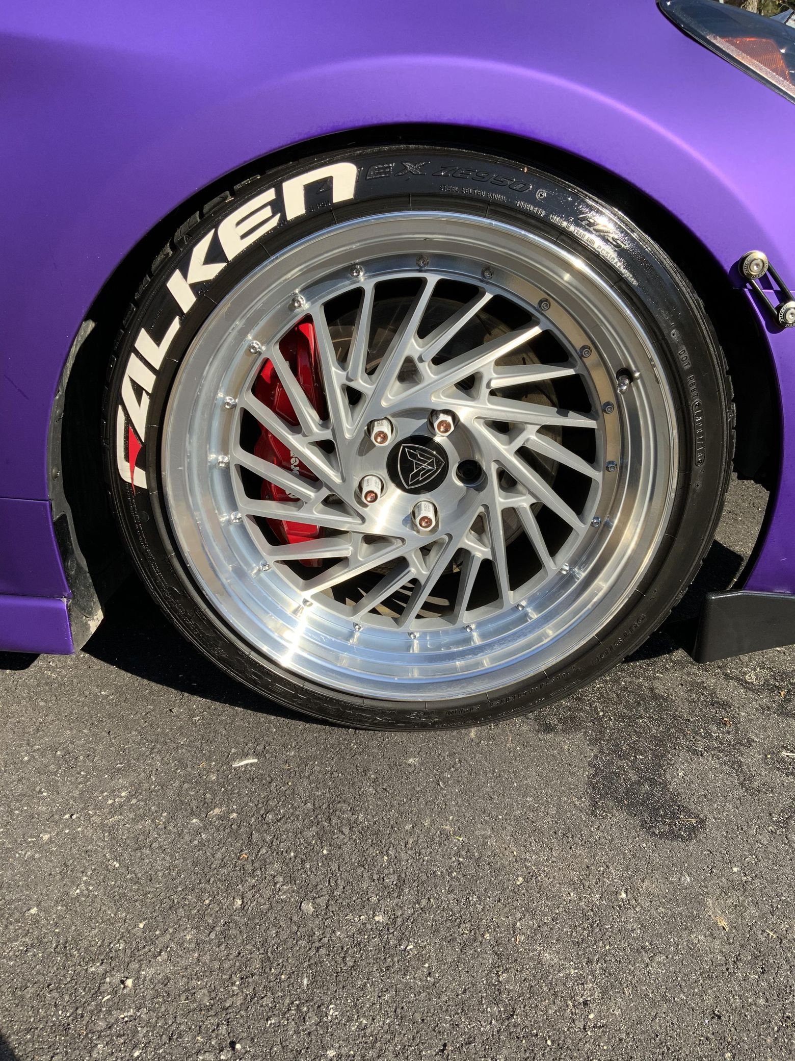 
								Hyundai Genesis Coupe full									