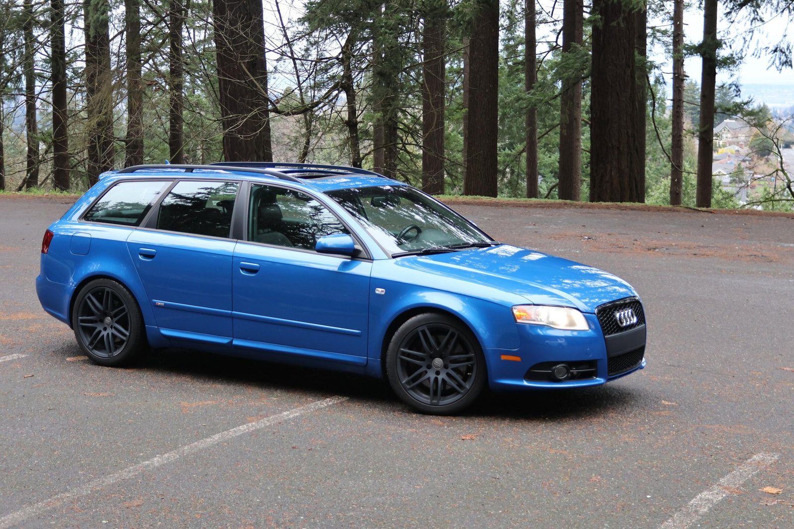 
								Audi A4 Avant 2.0T Quattro full									