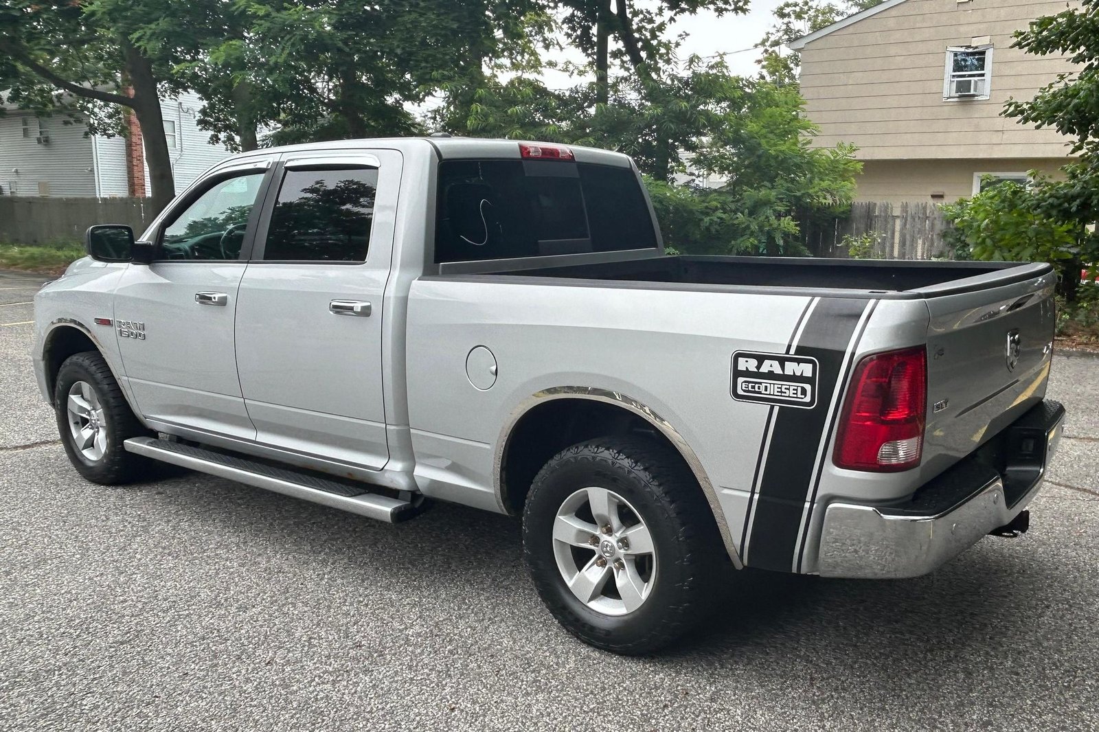 
								Ram 1500 SLT 4×4 full									