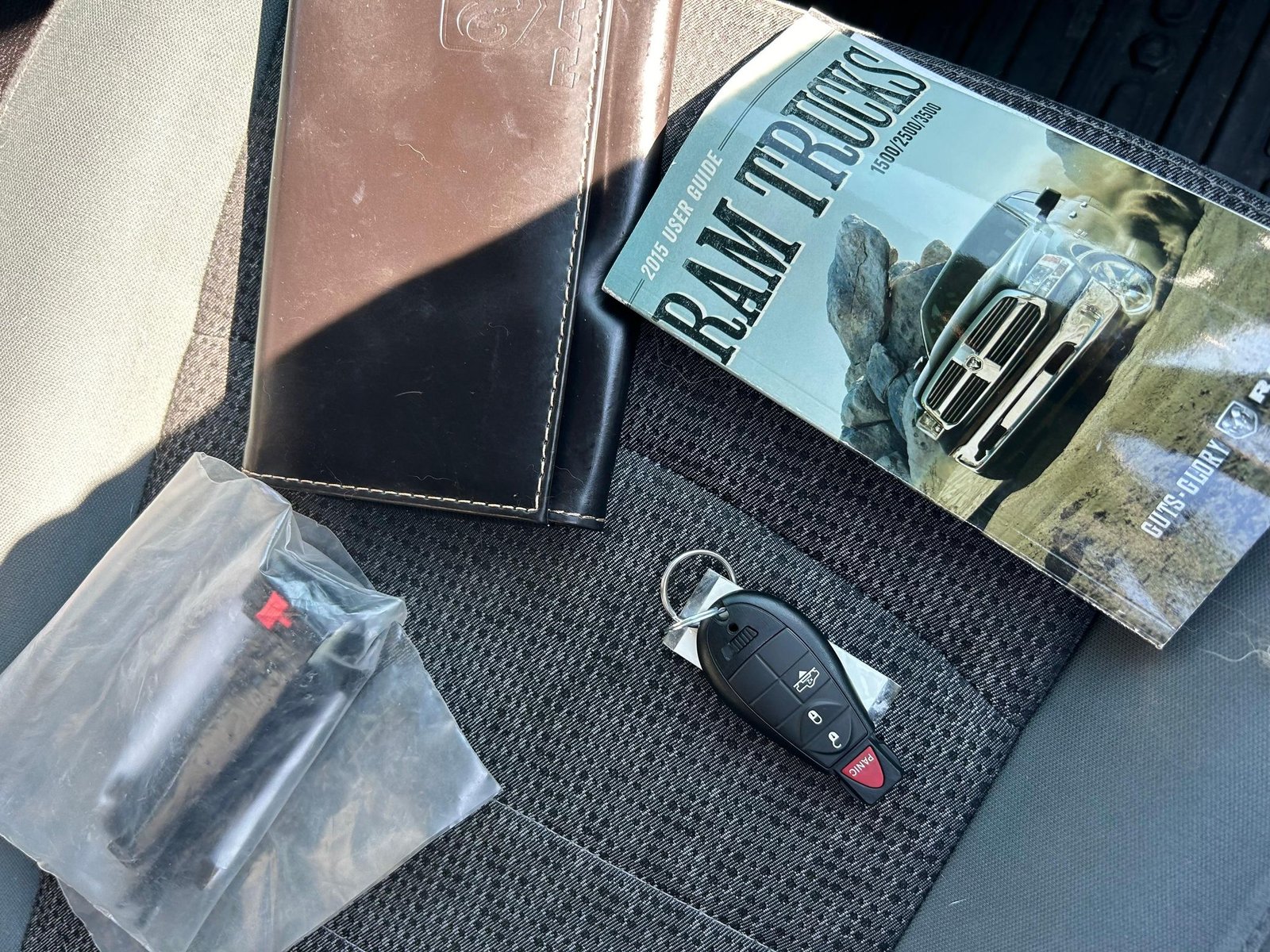 
								Ram 1500 SLT 4×4 full									