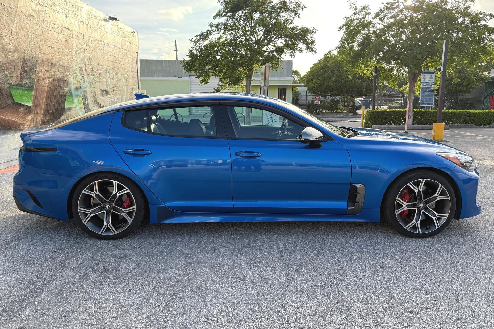 
								Kia Stinger GT full									