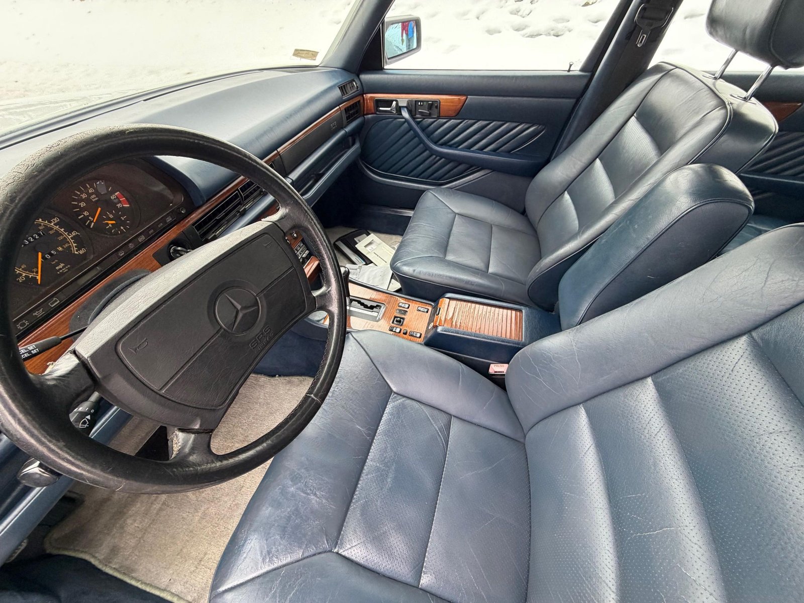 
								Mercedes-Benz 420SEL full									