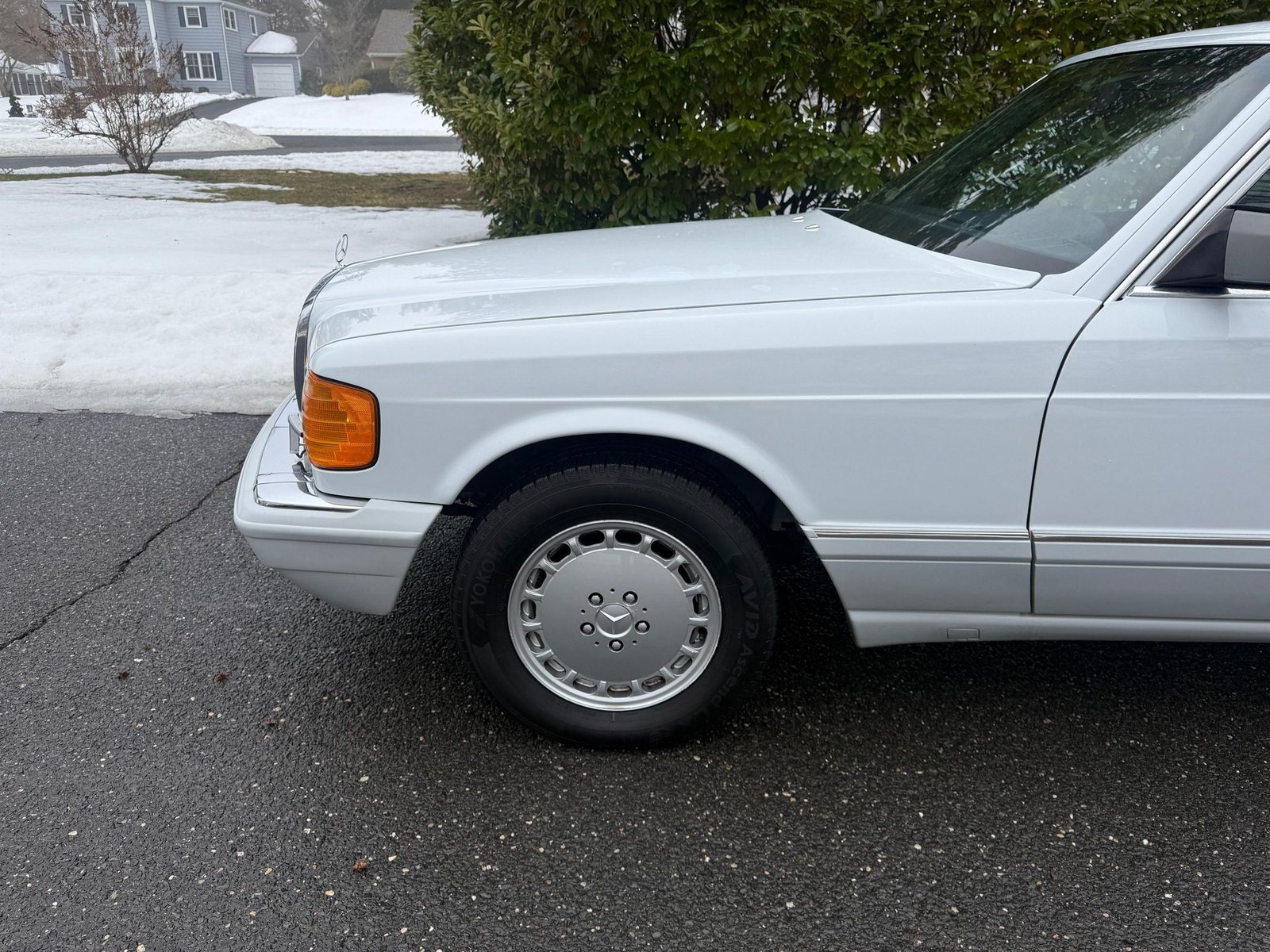 
								Mercedes-Benz 420SEL full									