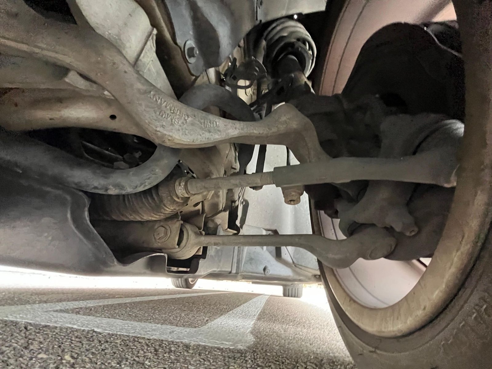 
								BMW 328i Sports Wagon full									