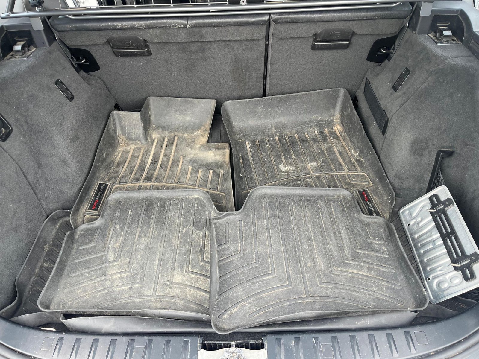 
								BMW 328i Sports Wagon full									