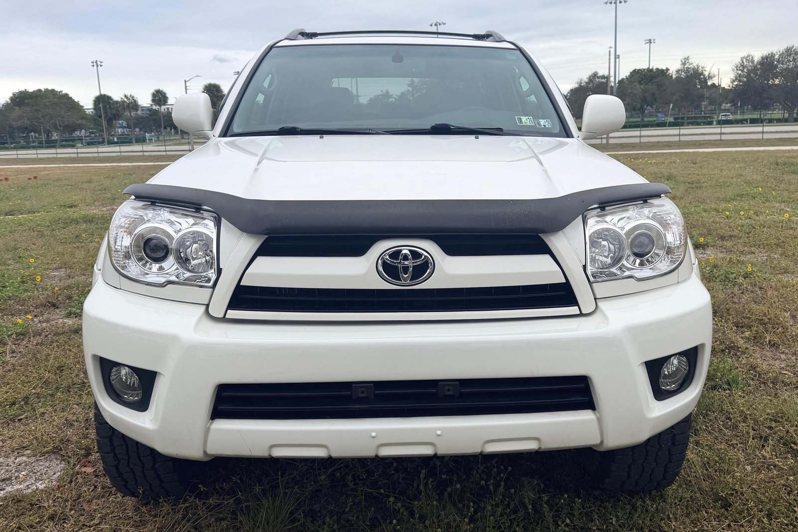 
								Toyota 4Runner Limited 4×4 full									