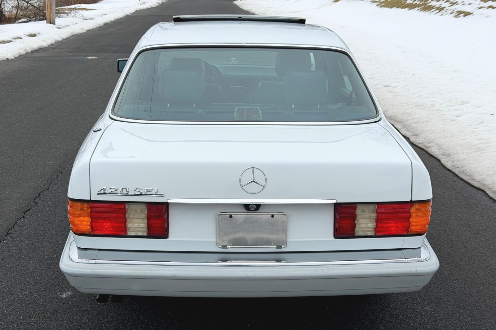
								Mercedes-Benz 420SEL full									