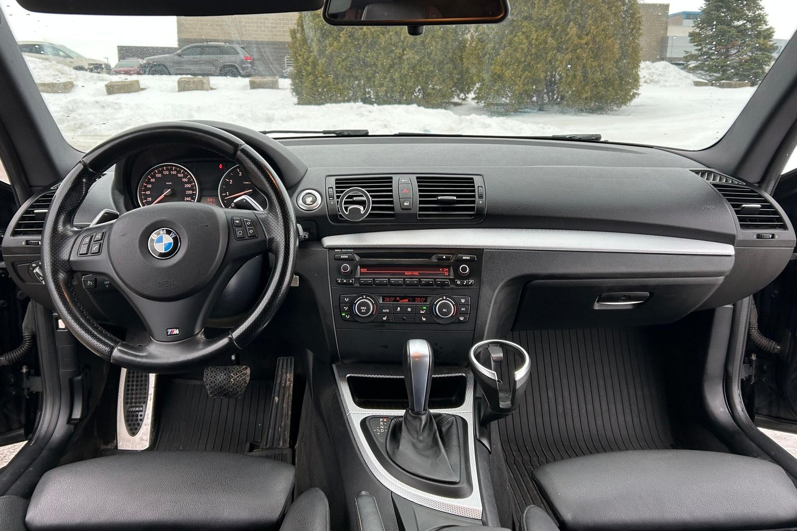 
								BMW 128i Coupe full									