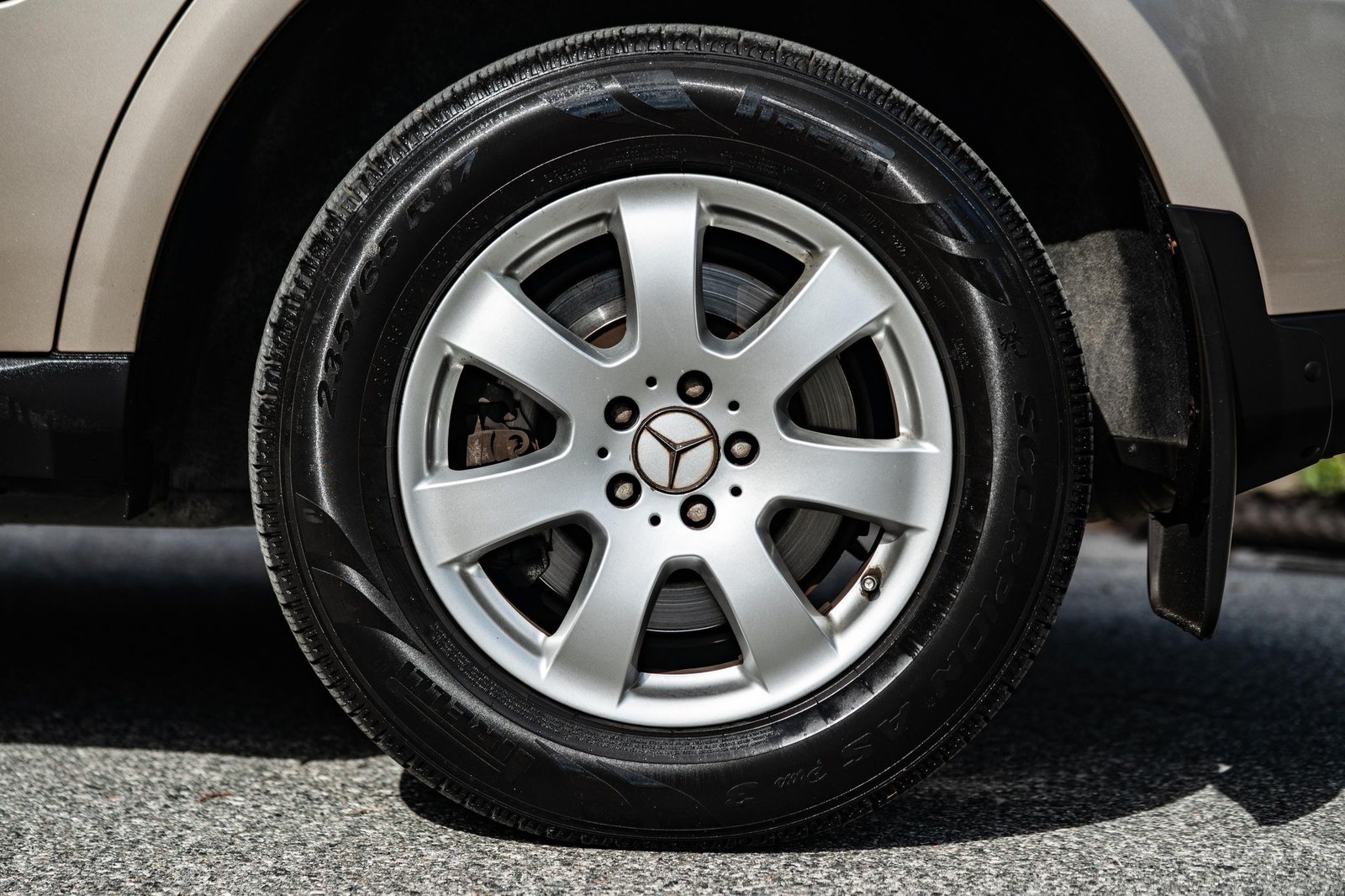 
								Mercedes-Benz ML320 CDI full									