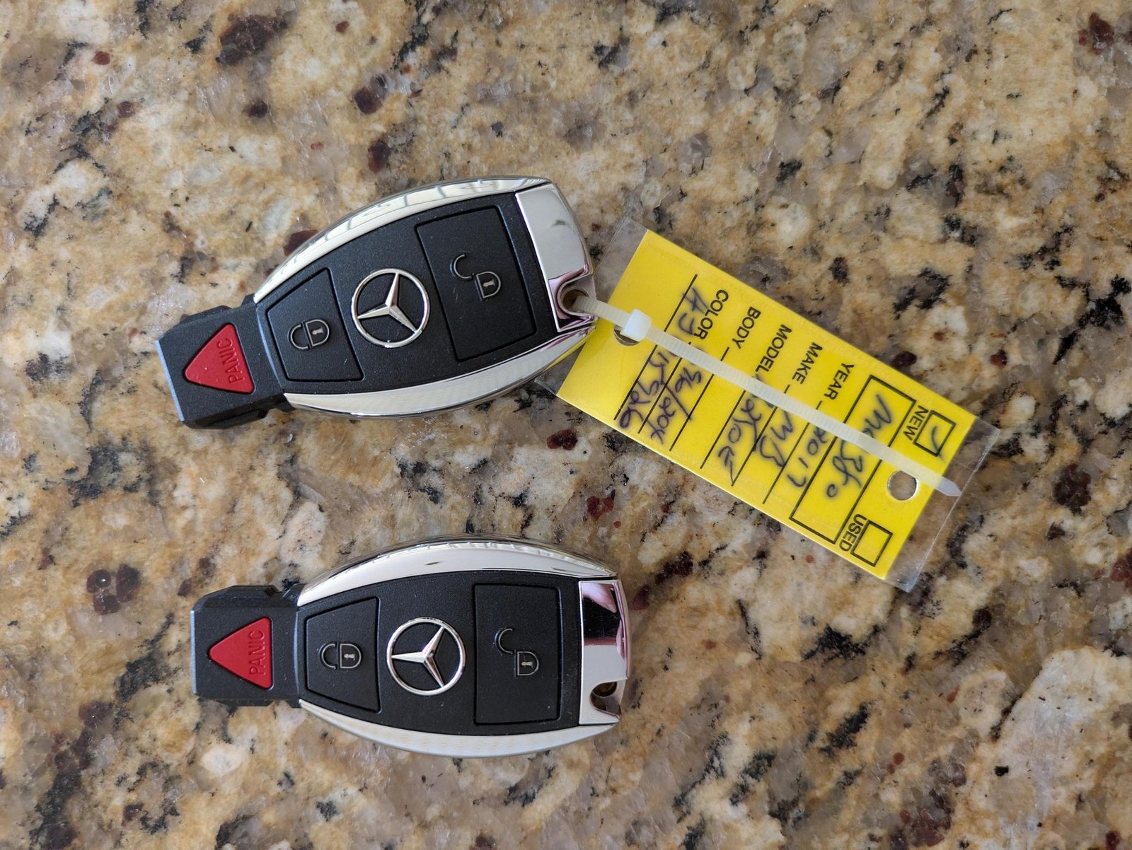 
								Mercedes-Benz B250e full									